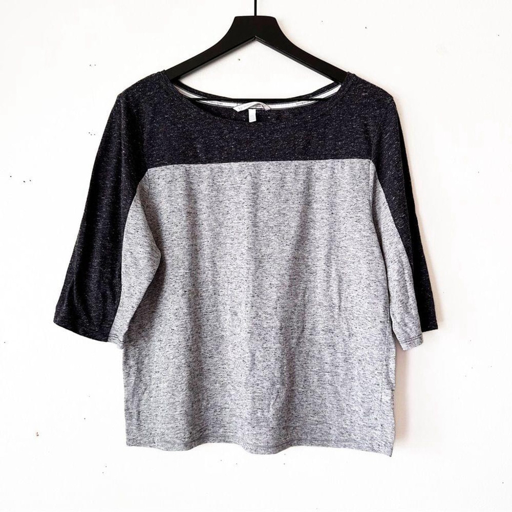 Victoria’s Secret Gray & Charcoal Colorblock 3/4 Sleeve Tee XS